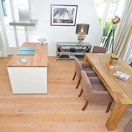 Villa "Johanna" Sellin - Wg12 Mit Kamin Und Zwei Balkonen Екстериор снимка