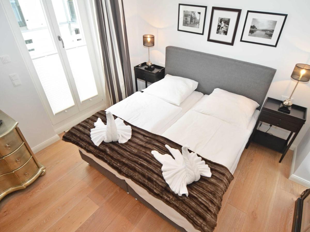 Villa "Johanna" Sellin - Wg12 Mit Kamin Und Zwei Balkonen Екстериор снимка